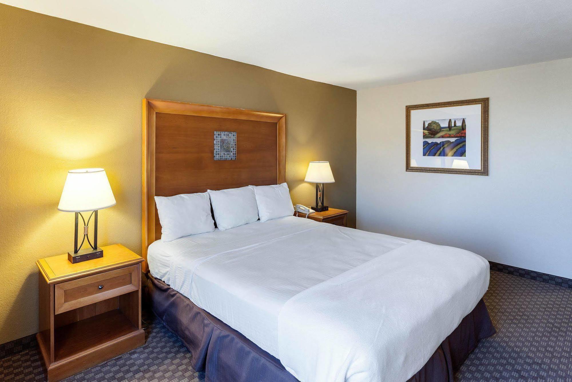 Rodeway Inn Duncanville Exterior photo