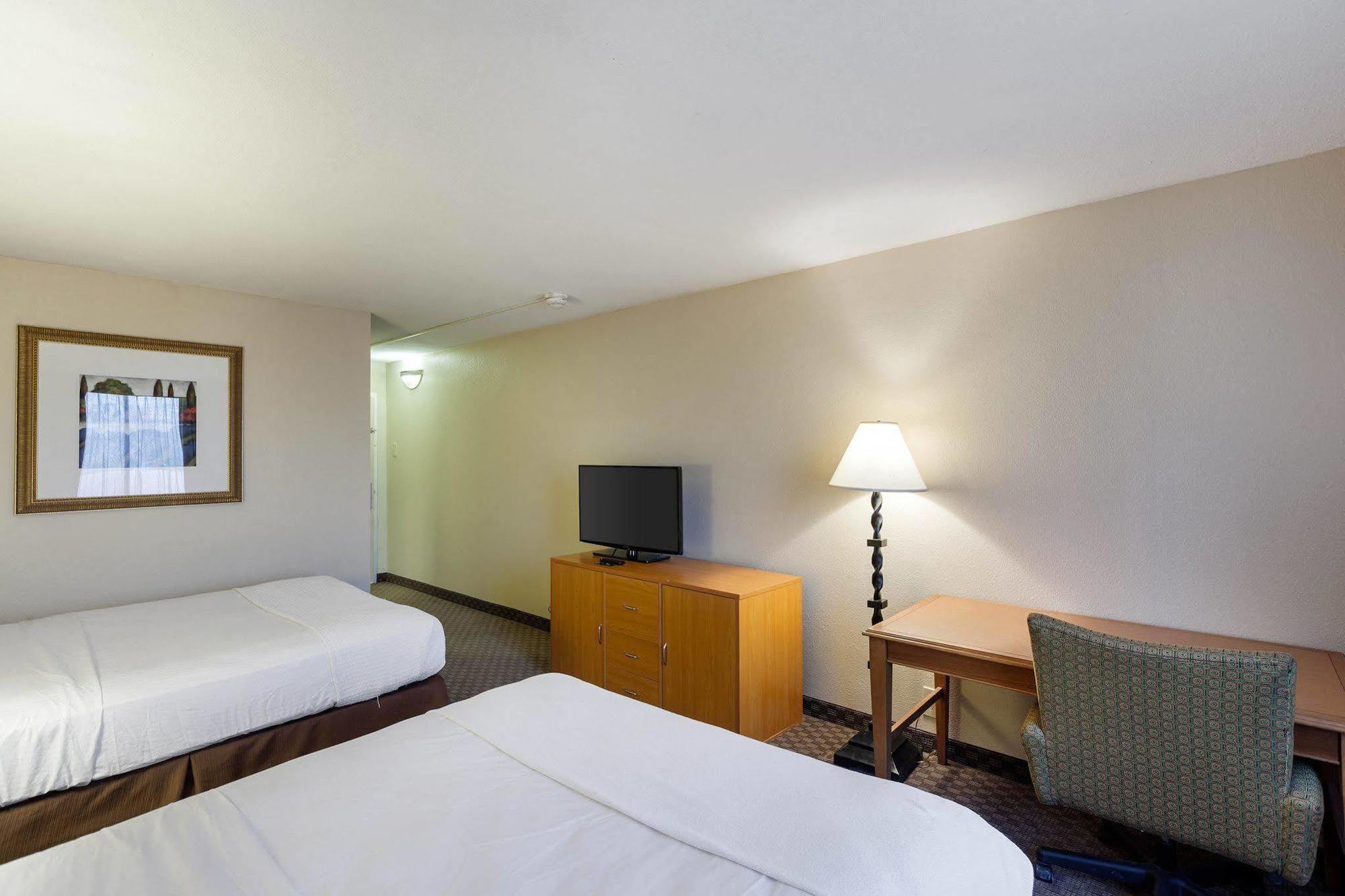 Rodeway Inn Duncanville Exterior photo